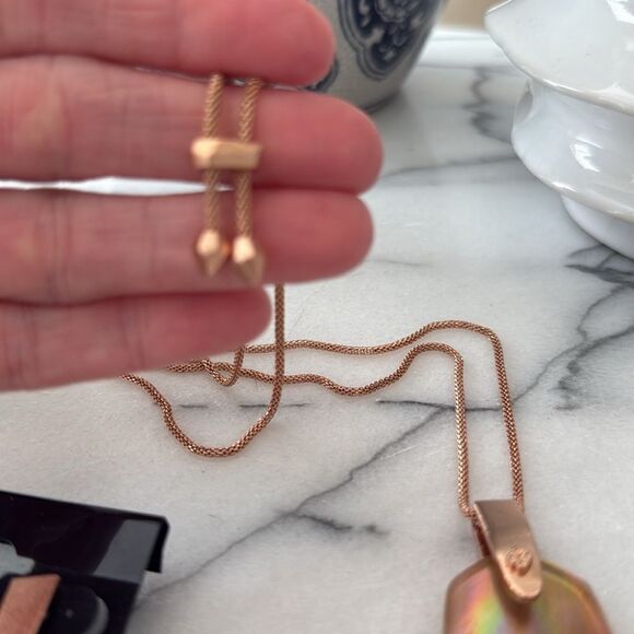 Kendra Scott Aragon Earrings and necklace in Brown Mother of Pearl - Picture 6 of 7